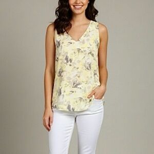 Nine West Top Yellow Multi Floral Sleeveless Tank XL V-neck Dressy Work Garden